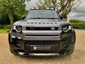 Used Land Rover Defender 2023 for sale - 78789873: Photo