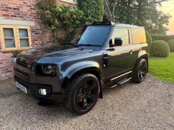Used Land Rover Defender 2025 for sale - 74950108: Photo