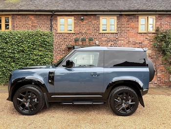 Used Land Rover Defender 2025 for sale - 76045717: Photo