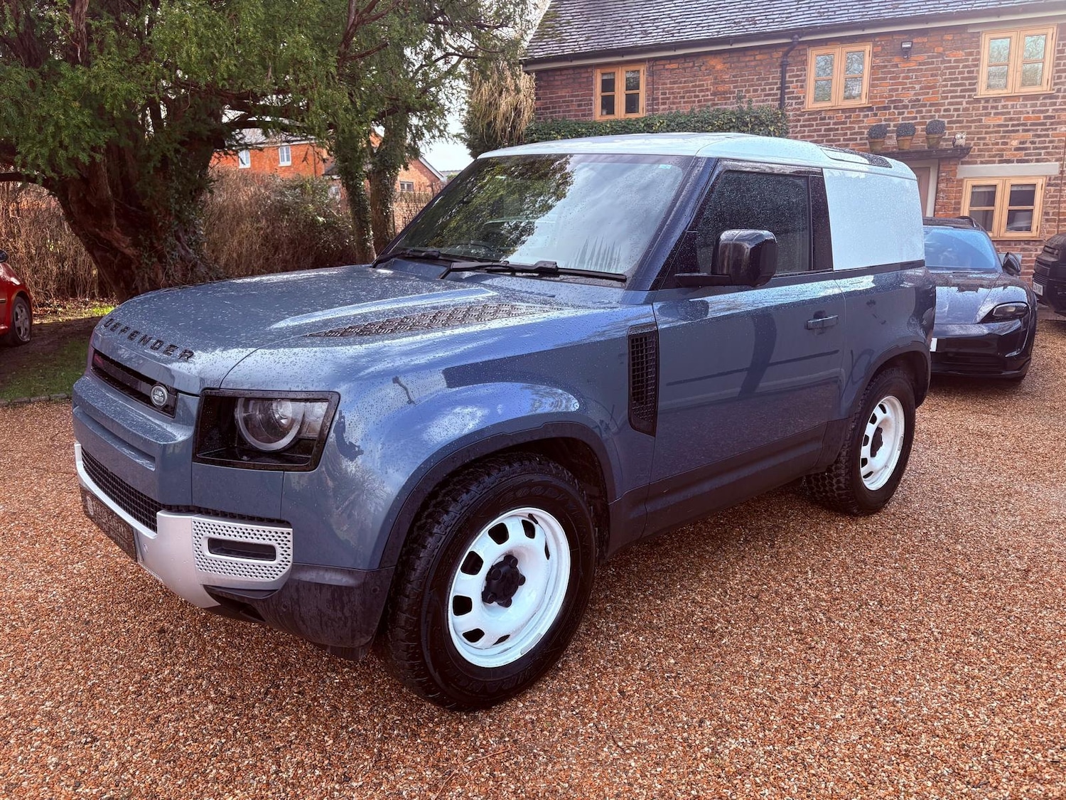 Used Land Rover Defender 2025 for sale - 77630106: Photo 3