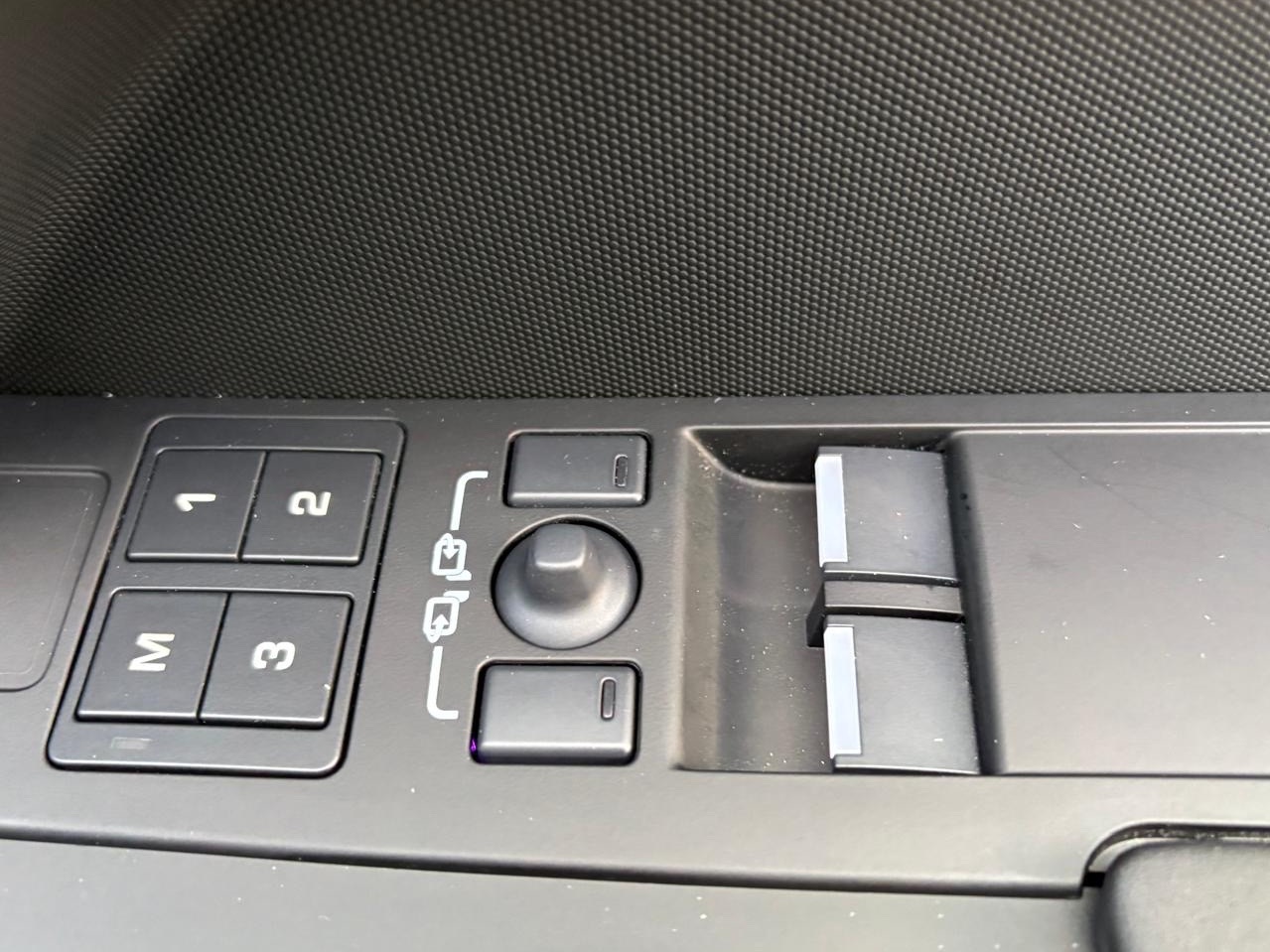 Used Land Rover Defender 2025 for sale - 77035781: Photo 20