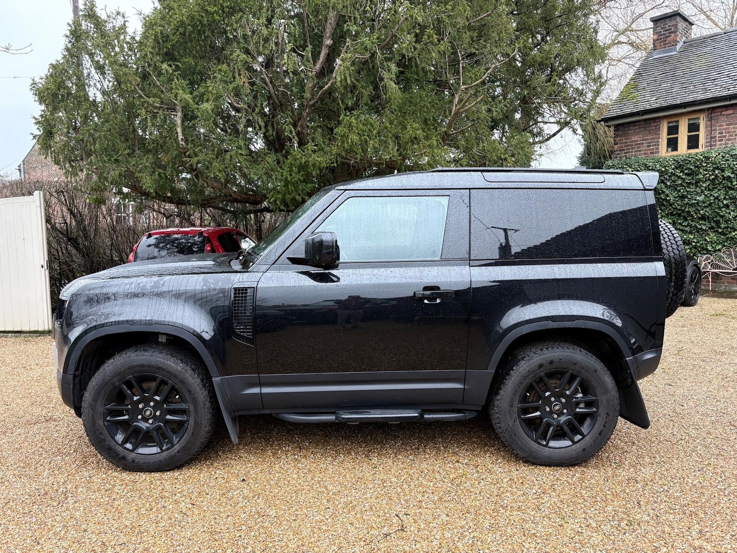 Used Land Rover Defender 2025 for sale - 77501539: Photo 7