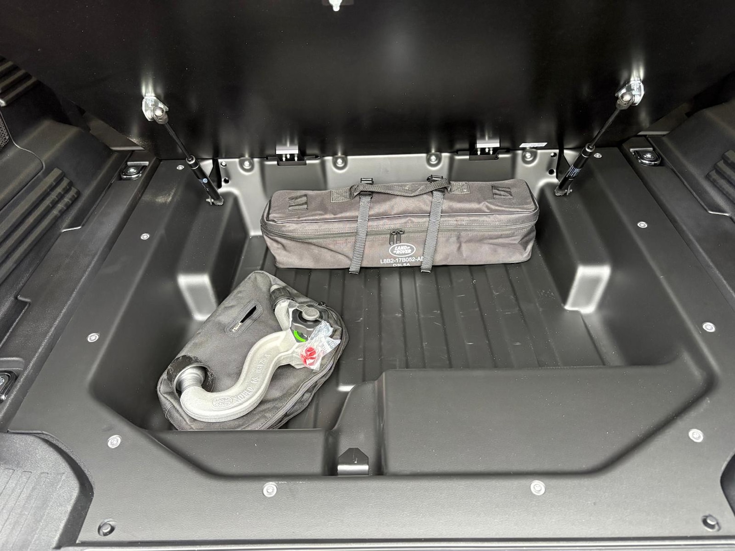 Used Land Rover Defender 2026 for sale - 77991844: Photo 19