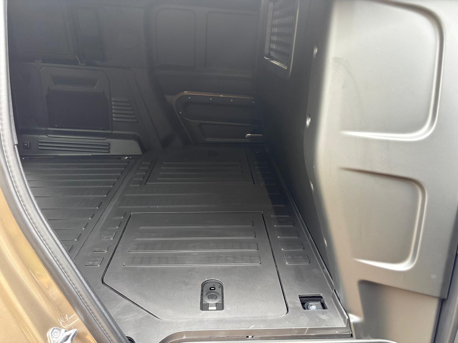 Used Land Rover Defender 2026 for sale - 77991844: Photo 22