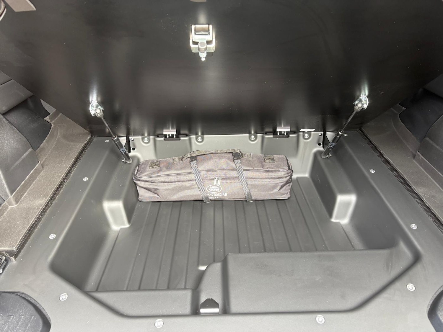 Used Land Rover Defender 2026 for sale - 78079442: Photo 14