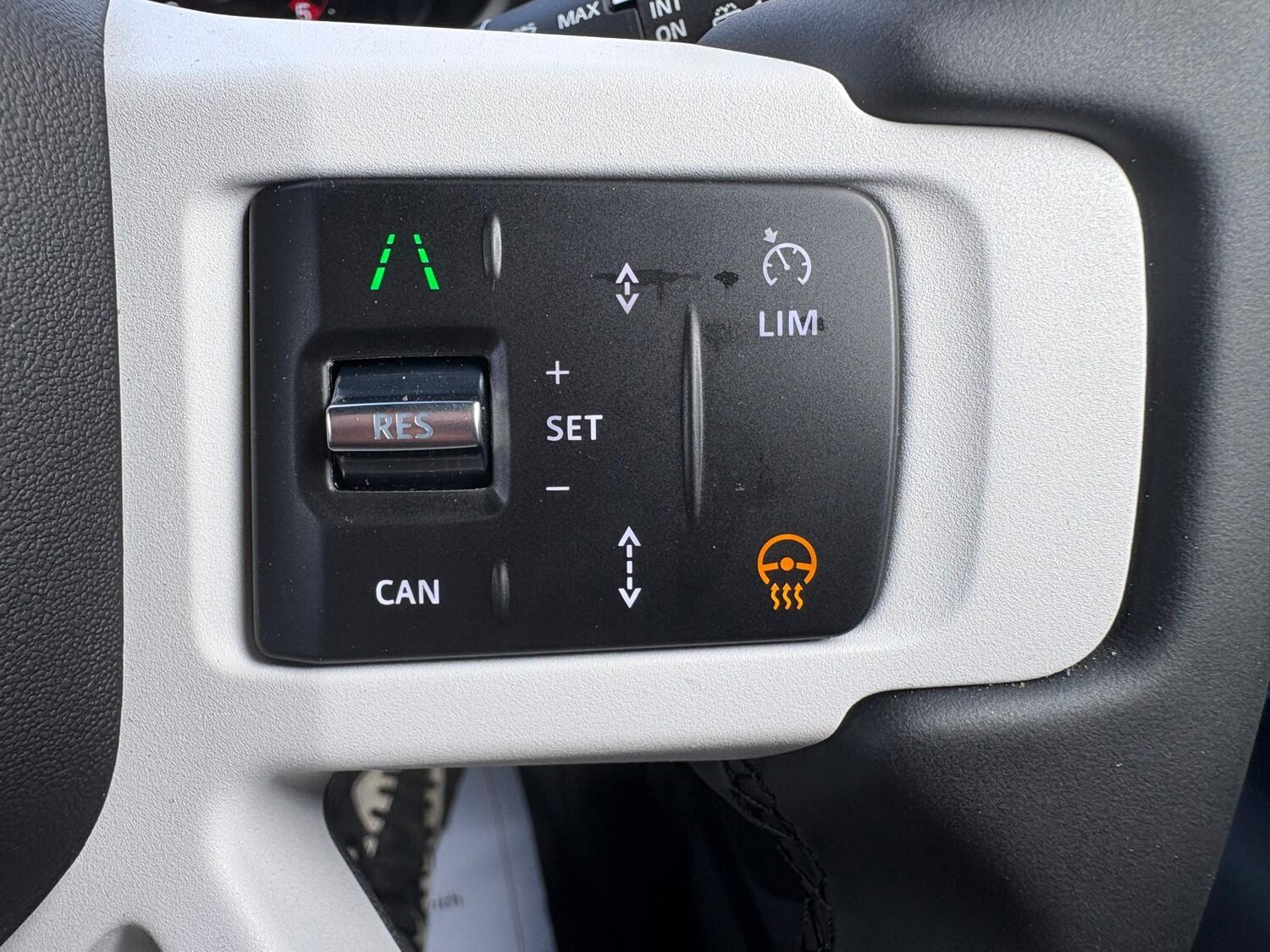 Used Land Rover Defender 2026 for sale - 78079442: Photo 32