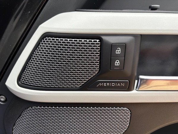 Used Land Rover Defender 2022 for sale - 75714107: Photo 22