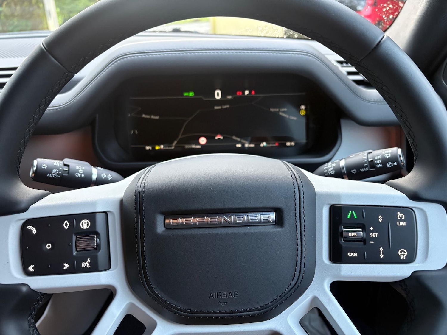 Used Land Rover Defender 2025 for sale - 76330713: Photo 30