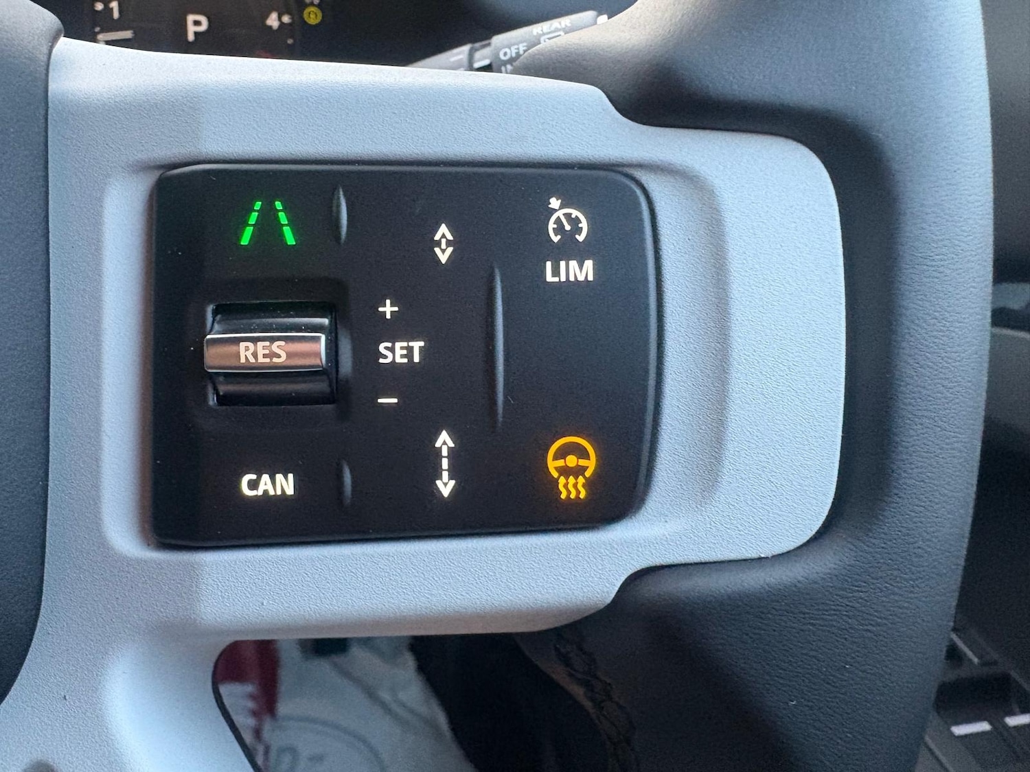 Used Land Rover Defender 2025 for sale - 76330713: Photo 31