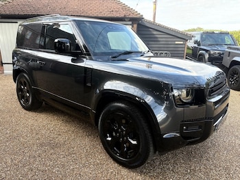 Land Rover - Defender
