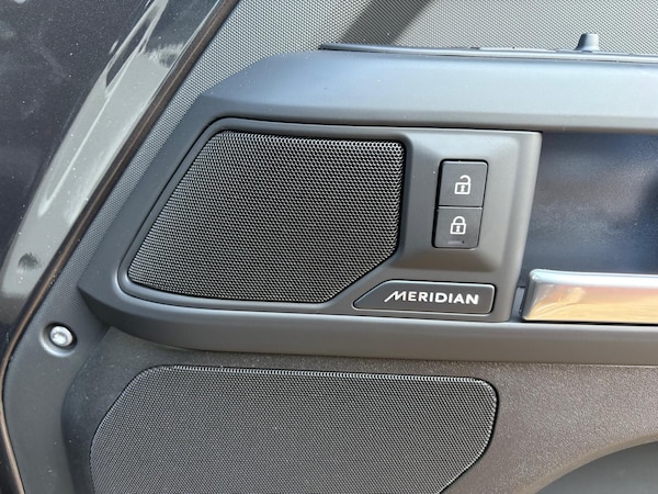 Used Land Rover Defender 2025 for sale - 76118120: Photo 20