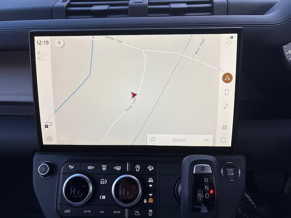 Used Land Rover Defender 2025 for sale - 76118120: Photo 27