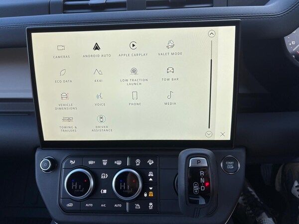 Used Land Rover Defender 2025 for sale - 76118120: Photo 31