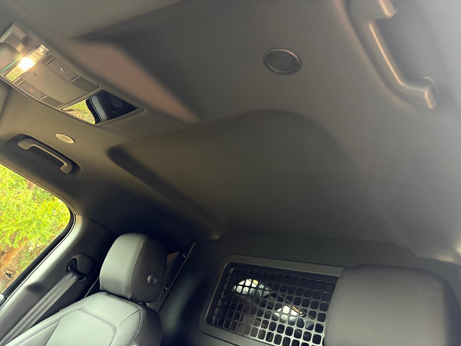 Used Land Rover Defender 2025 for sale - 76555121: Photo 19