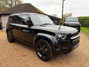 Used Land Rover Defender 2025 for sale - 76555121: Photo