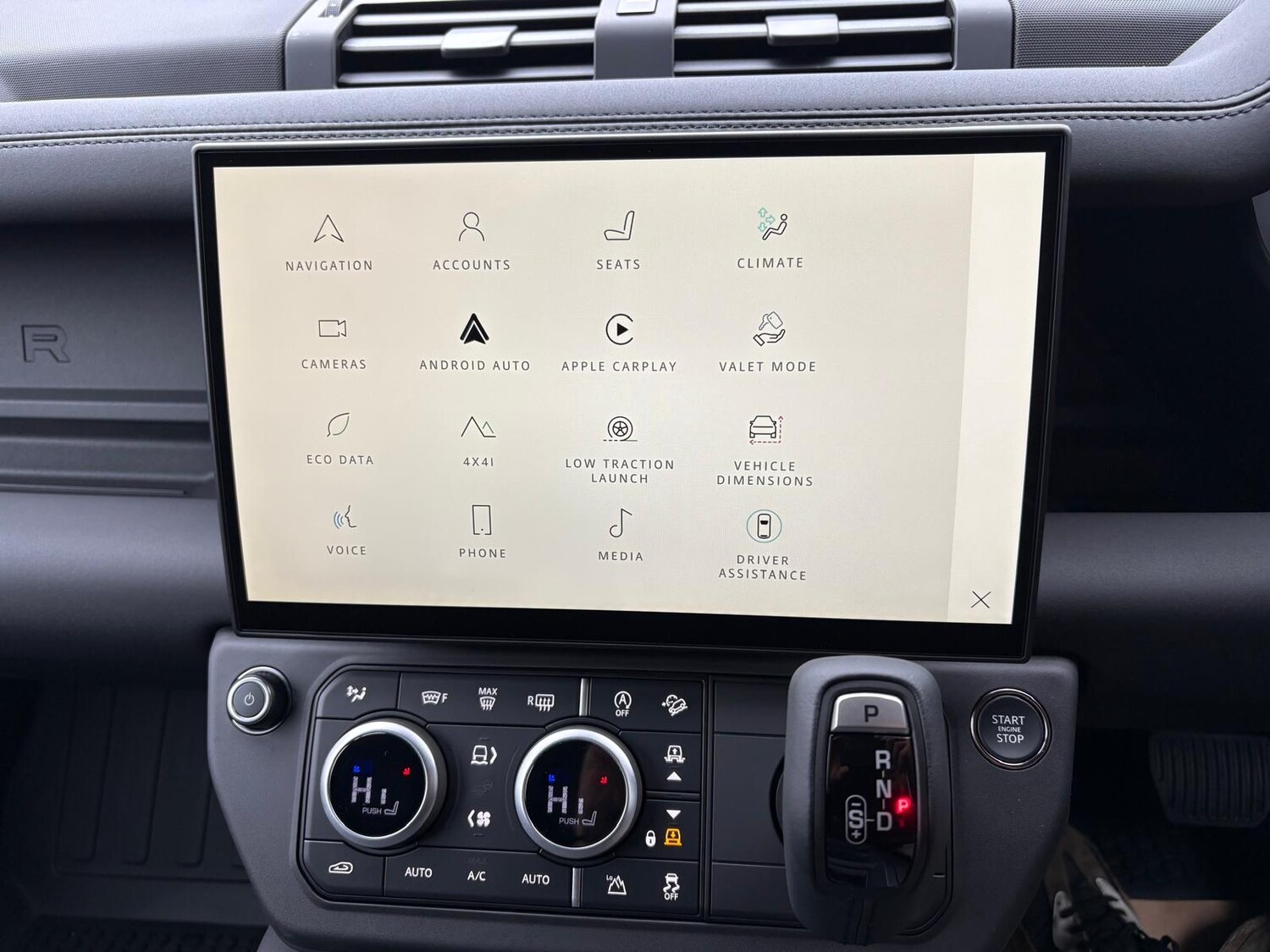 Used Land Rover Defender 2025 for sale - 76555121: Photo 24