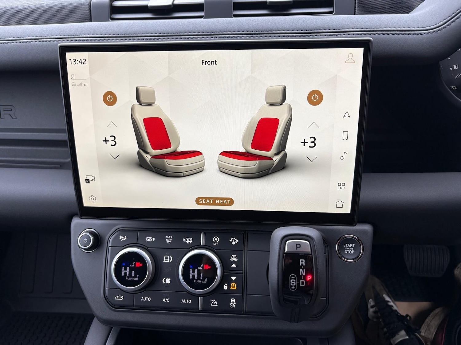 Used Land Rover Defender 2025 for sale - 76555121: Photo 26