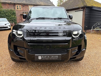 Used Land Rover Defender 2025 for sale - 76555121: Photo