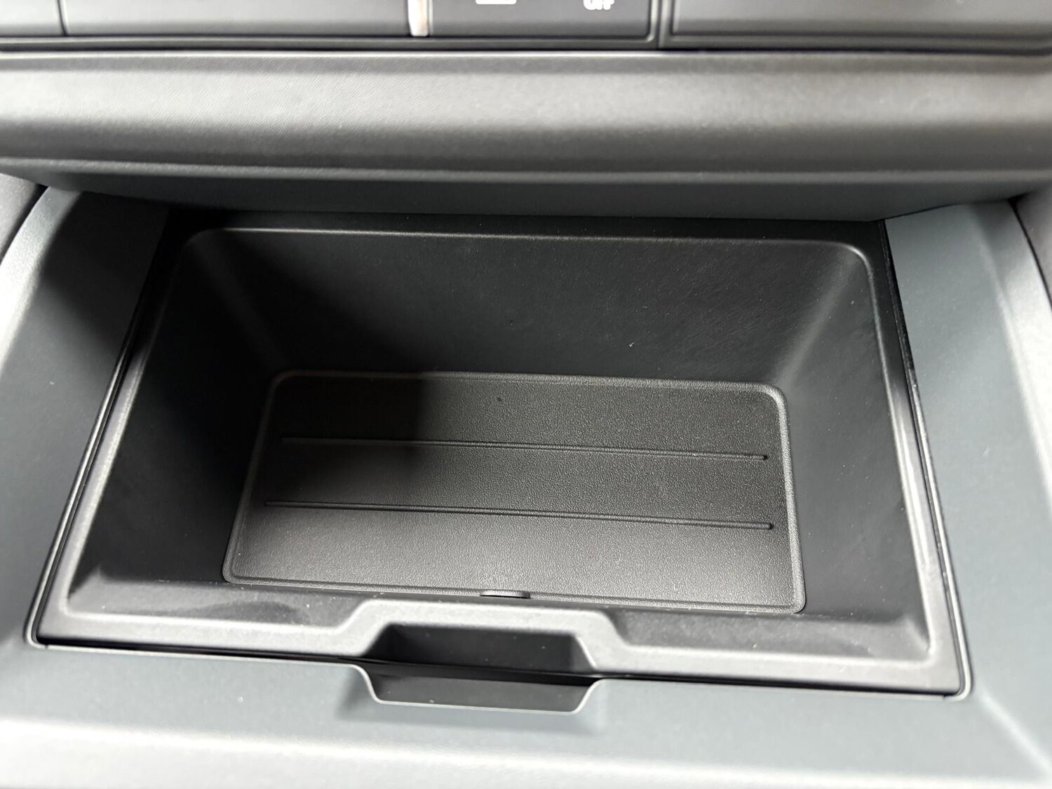 Used Land Rover Defender 2025 for sale - 76555121: Photo 35