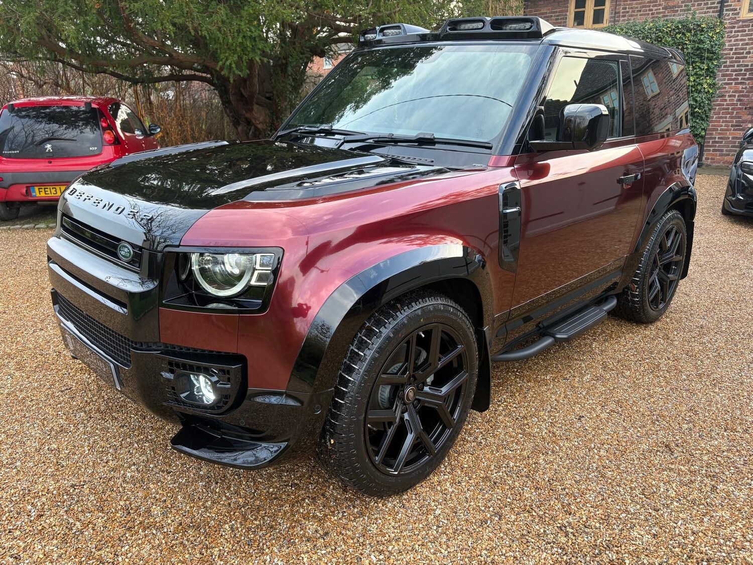 Used Land Rover Defender 2024 for sale - 77245875: Photo 3