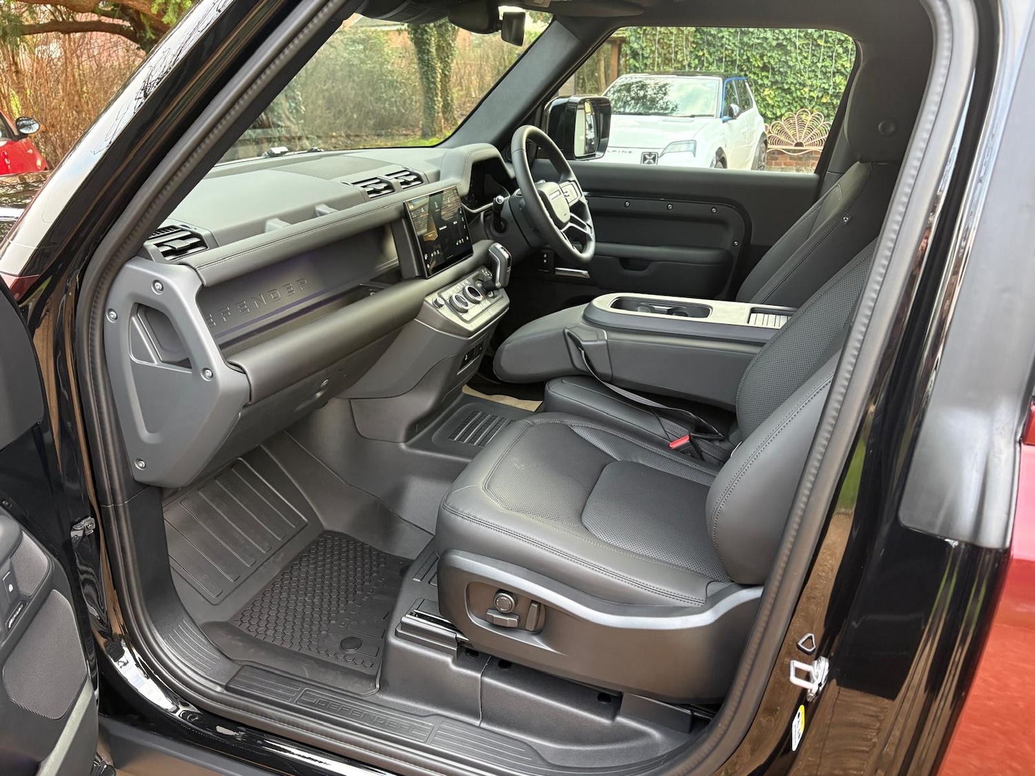 Used Land Rover Defender 2026 for sale - 77168708: Photo 12