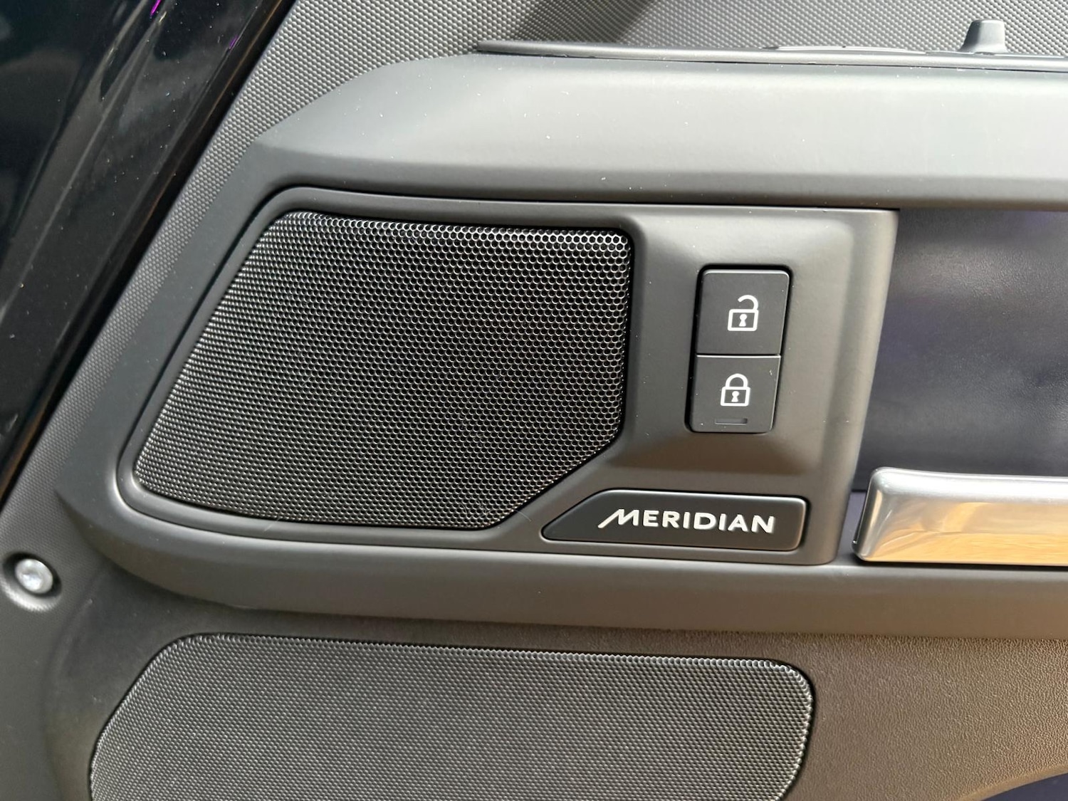 Used Land Rover Defender 2026 for sale - 77168708: Photo 19