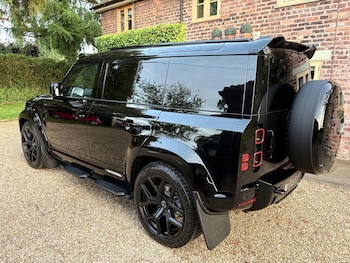 Used Land Rover Defender 2025 for sale - 75631443: Photo