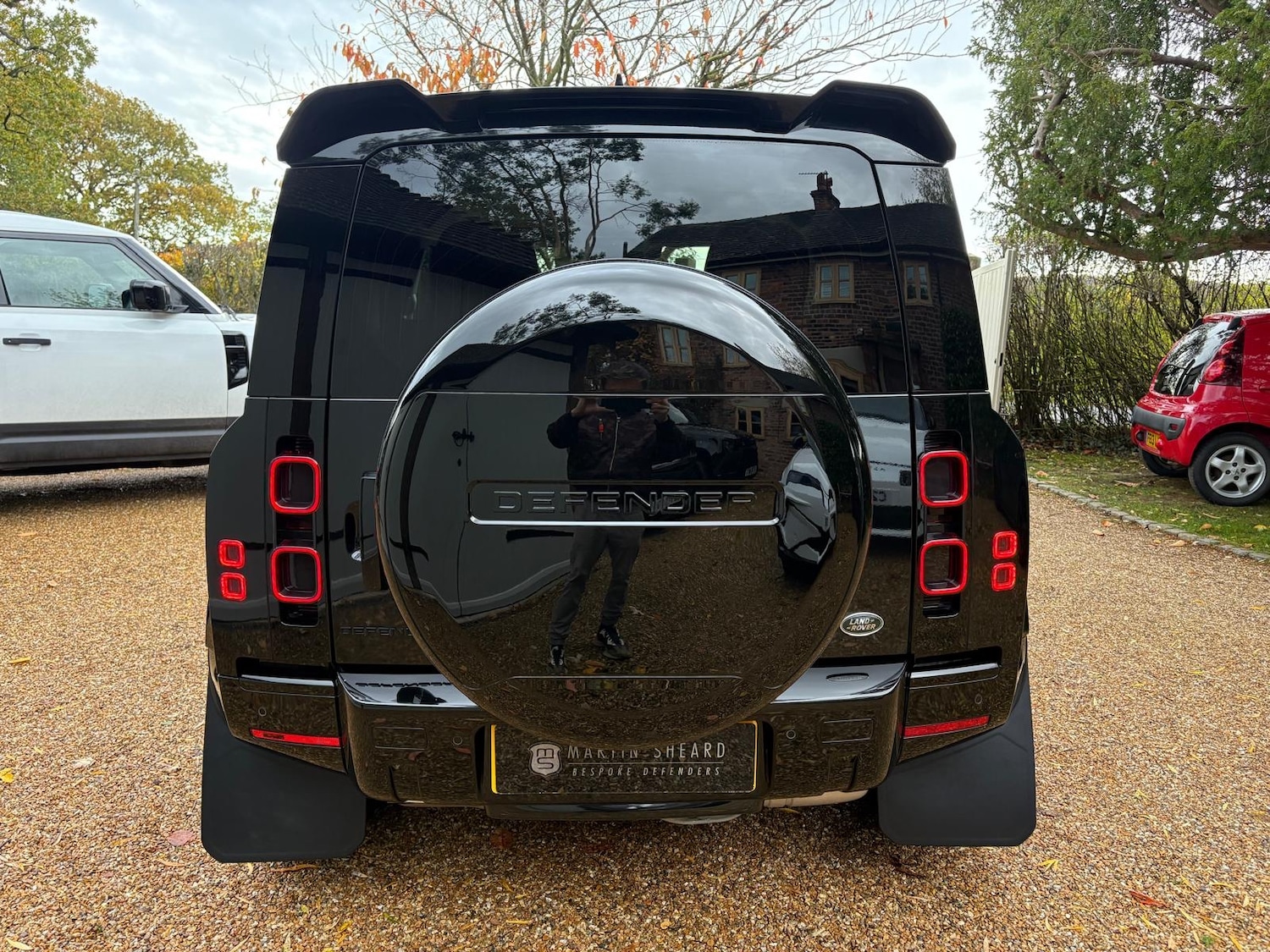 Used Land Rover Defender 2023 for sale - 76252775: Photo 5