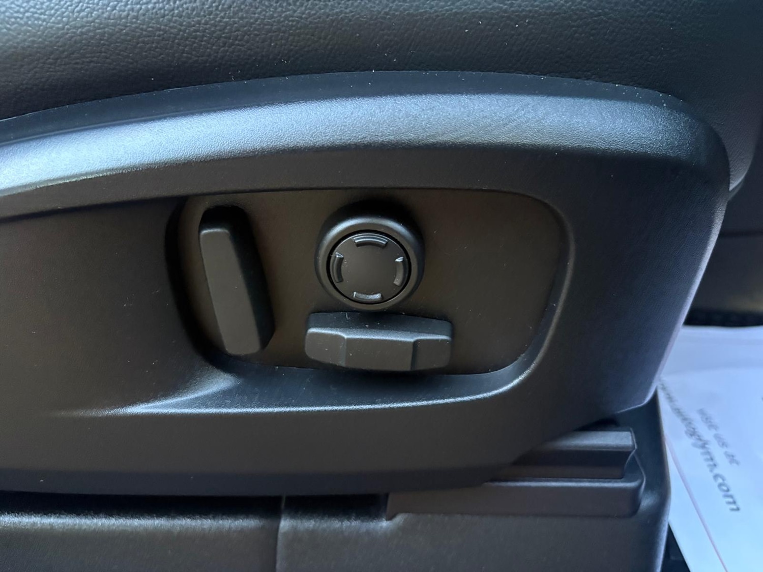 Used Land Rover Defender 2023 for sale - 77938272: Photo 19