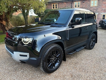 Used Land Rover Defender 2023 for sale - 77938272: Photo