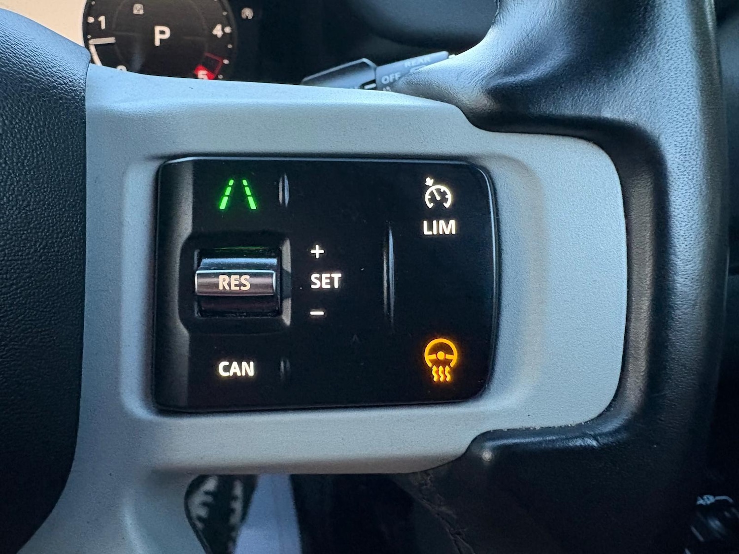 Used Land Rover Defender 2023 for sale - 77938272: Photo 21