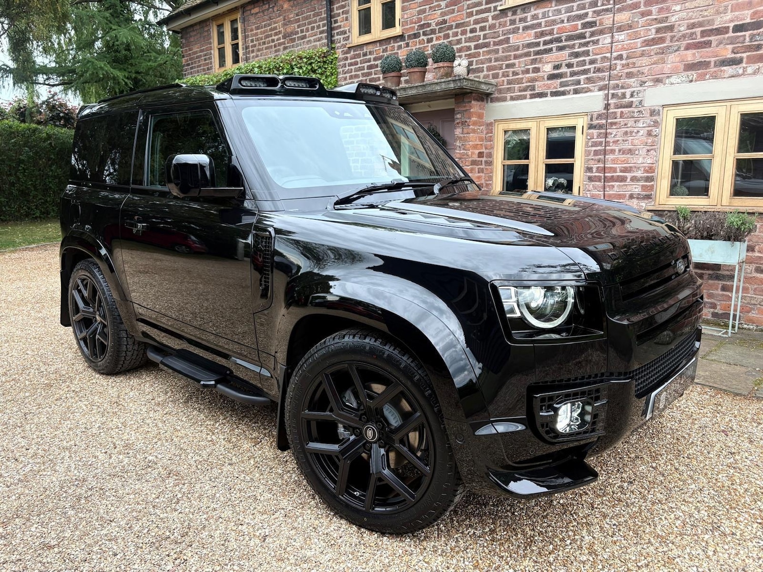 Used Land Rover Defender 2025 for sale - 76206266: Photo 10