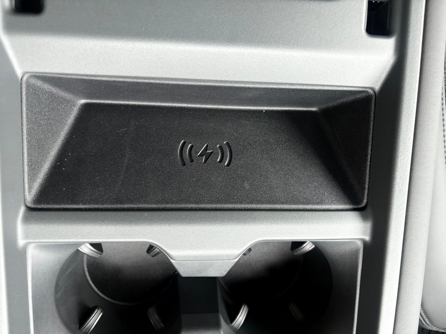 Used Land Rover Defender 2025 for sale - 76206266: Photo 17