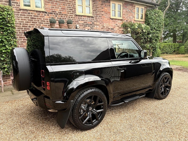 Used Land Rover Defender 2025 for sale - 76206266: Photo 7