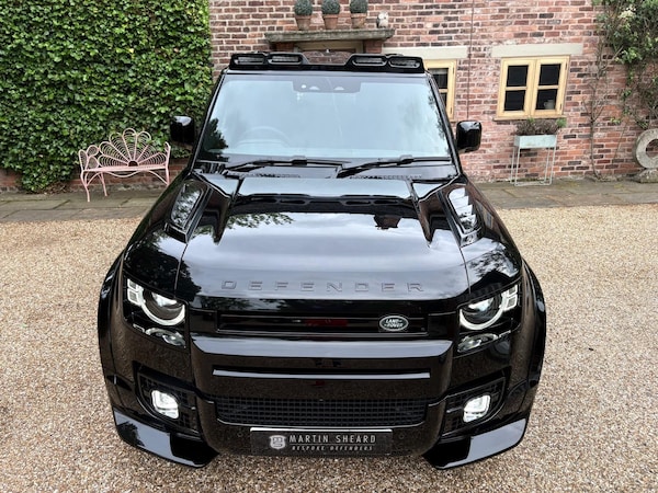 Used Land Rover Defender 2025 for sale - 76206266: Photo 8