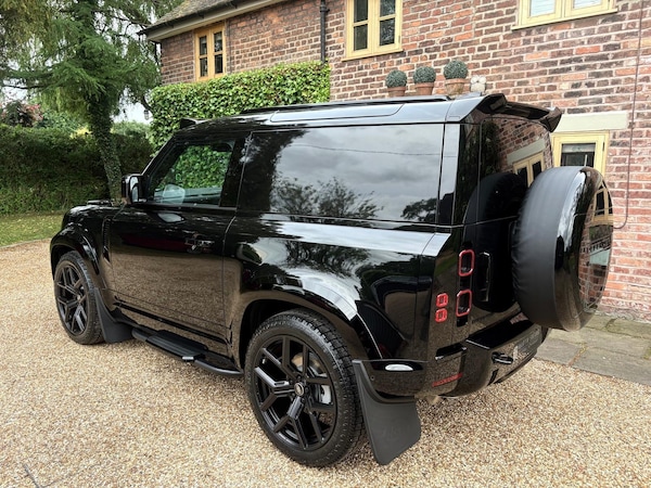 Used Land Rover Defender 2025 for sale - 76206266: Photo 9