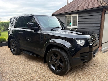 Used Land Rover Defender 2024 for sale - 78409808: Photo