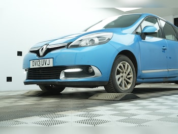 Used Renault Grand Scenic 2013 for sale - 78236311: Photo