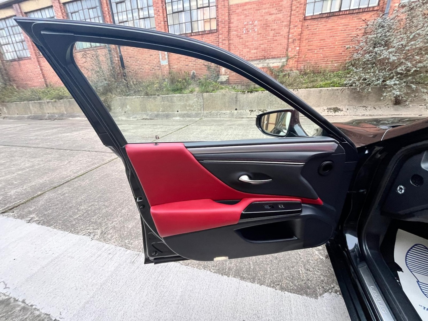 Used Lexus ES 2019 for sale - 77065624: Photo 32