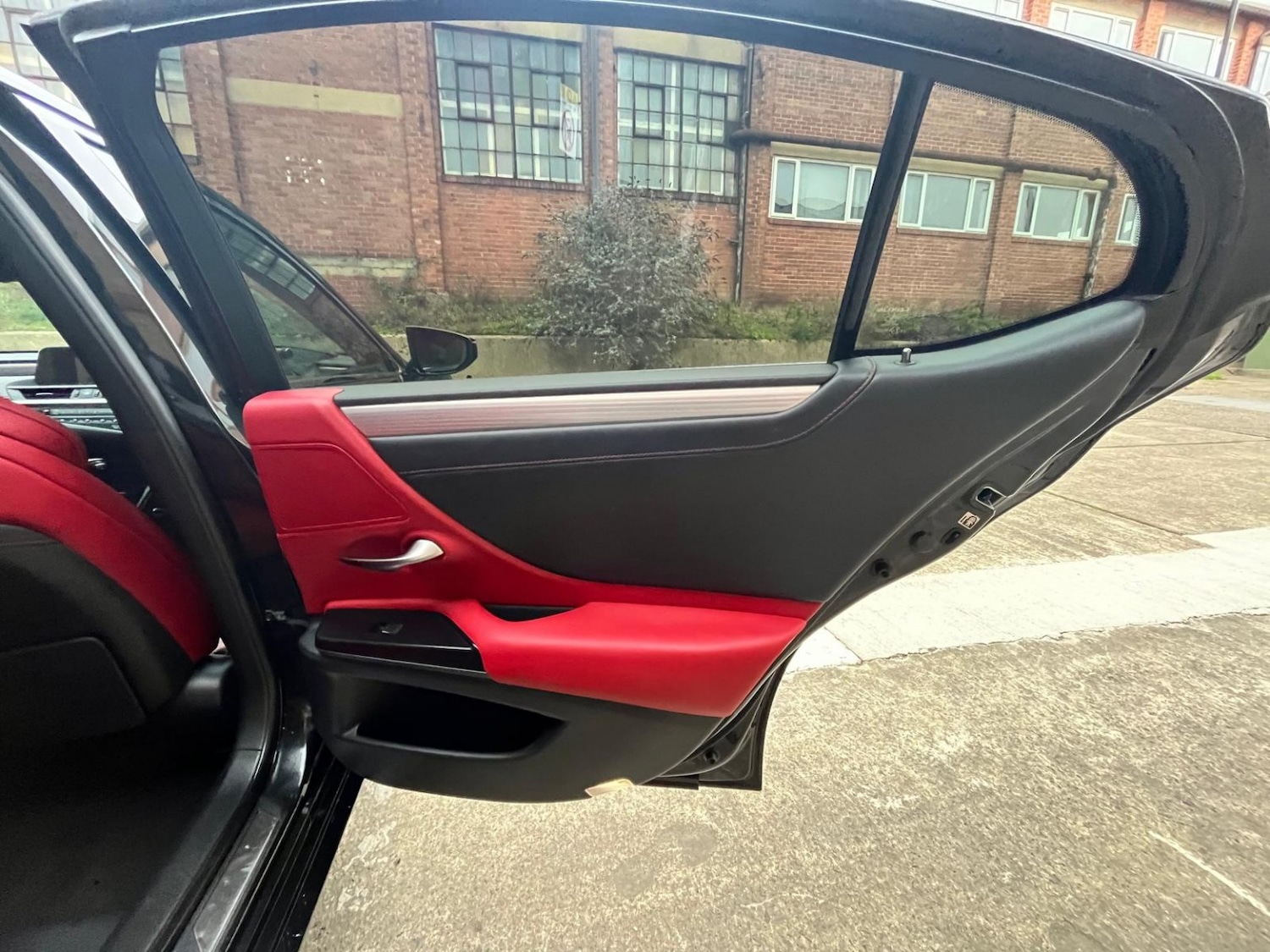 Used Lexus ES 2019 for sale - 77065624: Photo 33