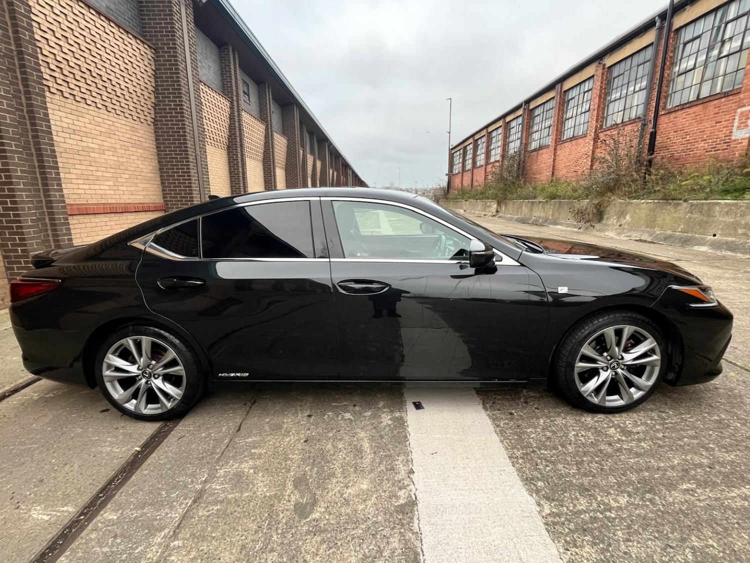 Used Lexus ES 2019 for sale - 77065624: Photo 9