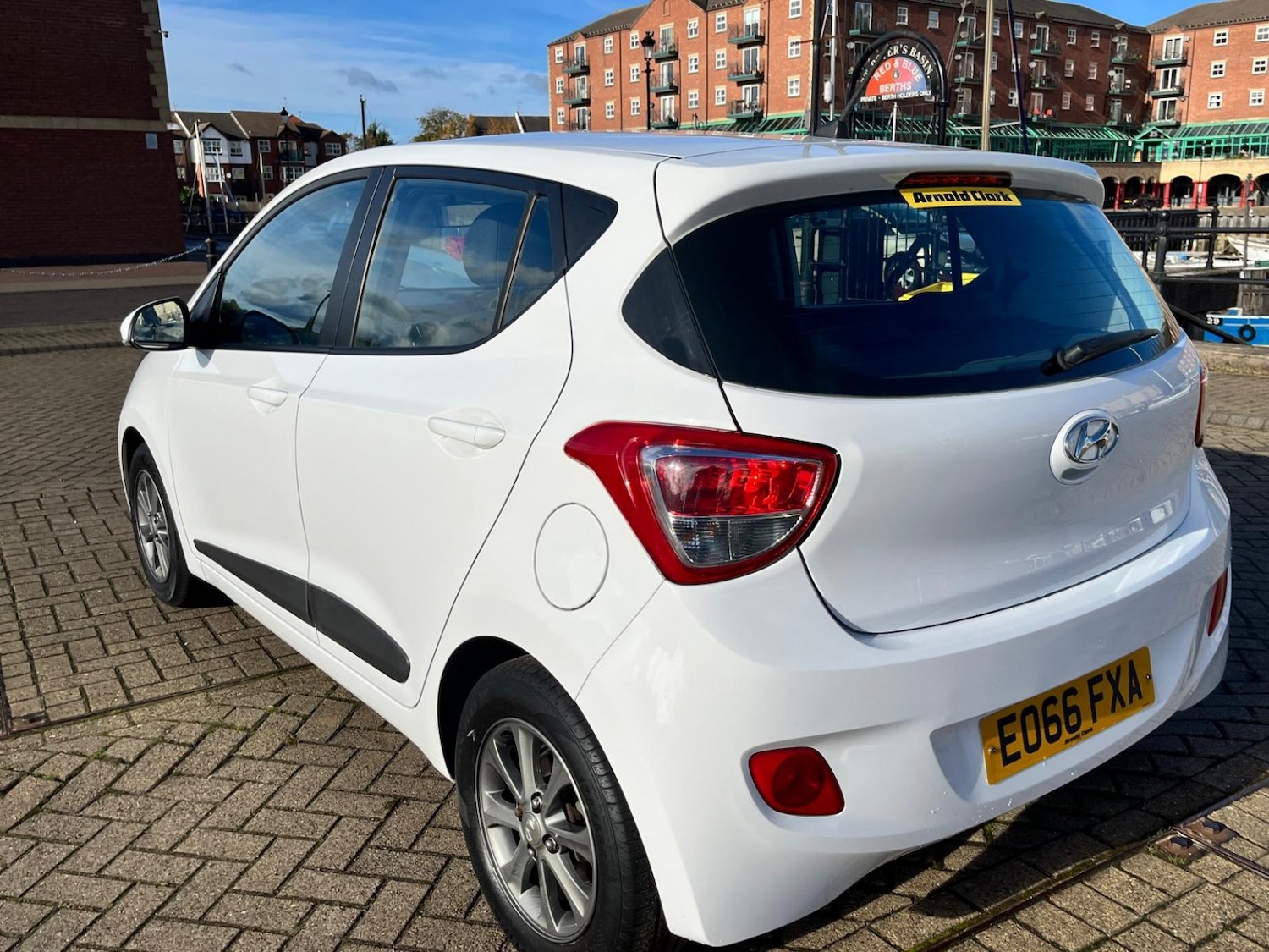 Used Hyundai i10 2016 for sale - 76769283: Photo 14