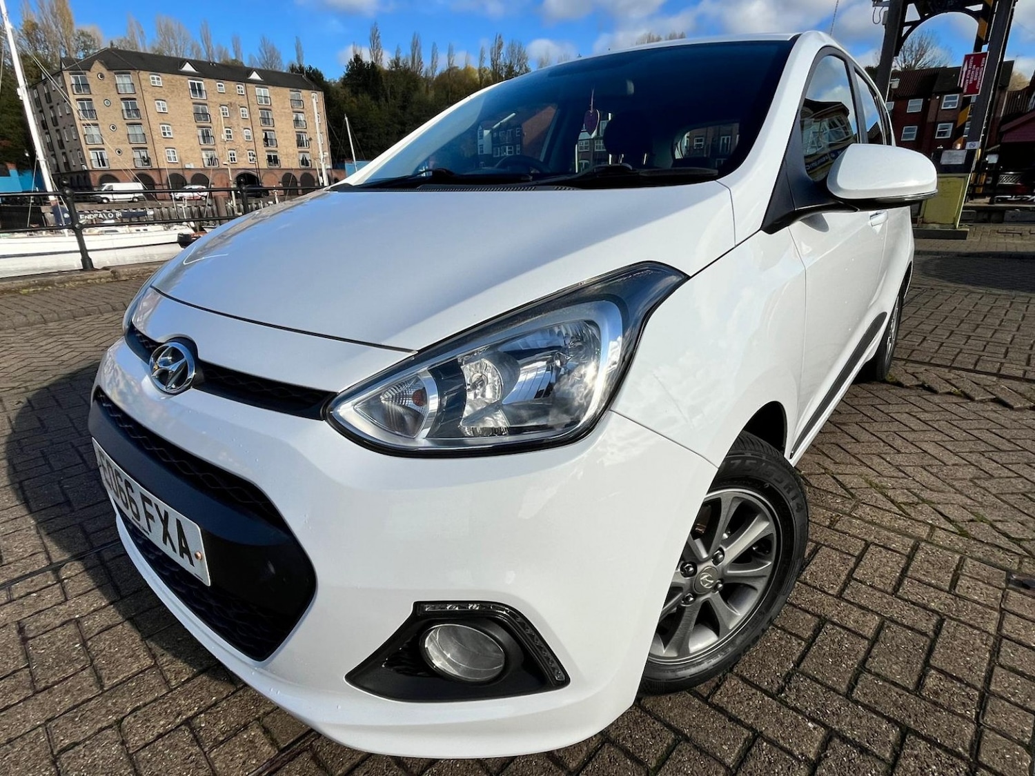 Used Hyundai i10 2016 for sale - 76769283: Photo 2