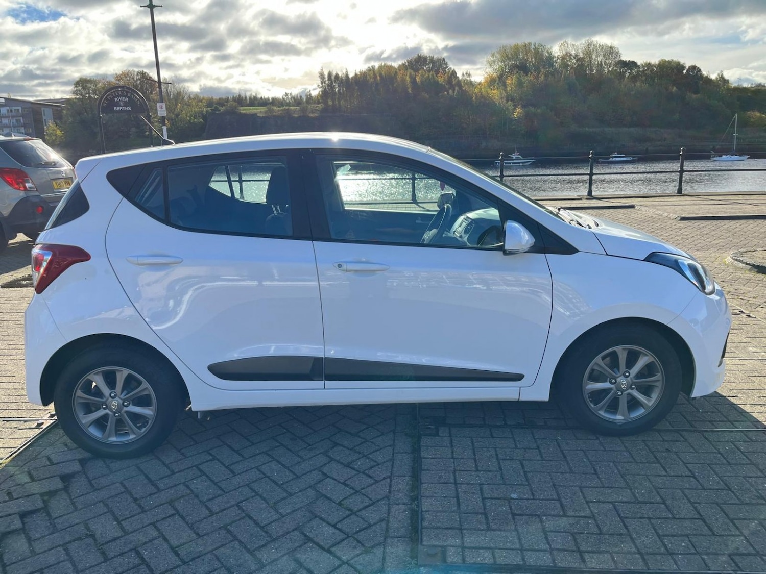 Used Hyundai i10 2016 for sale - 76769283: Photo 21
