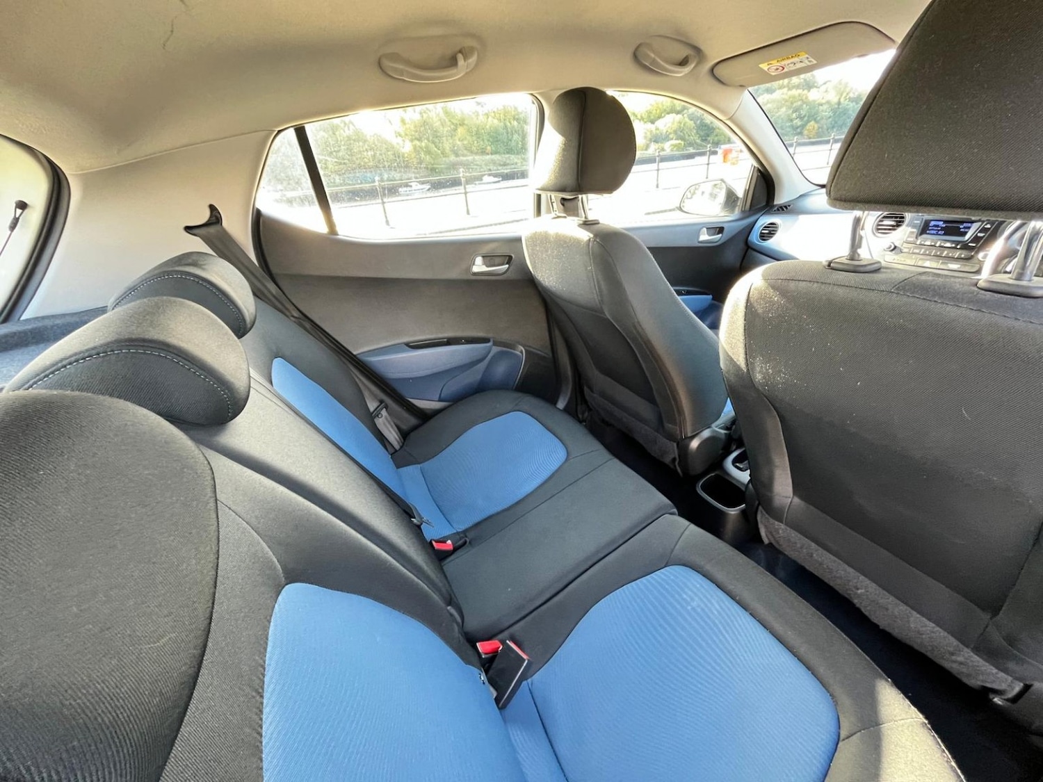 Used Hyundai i10 2016 for sale - 76769283: Photo 25