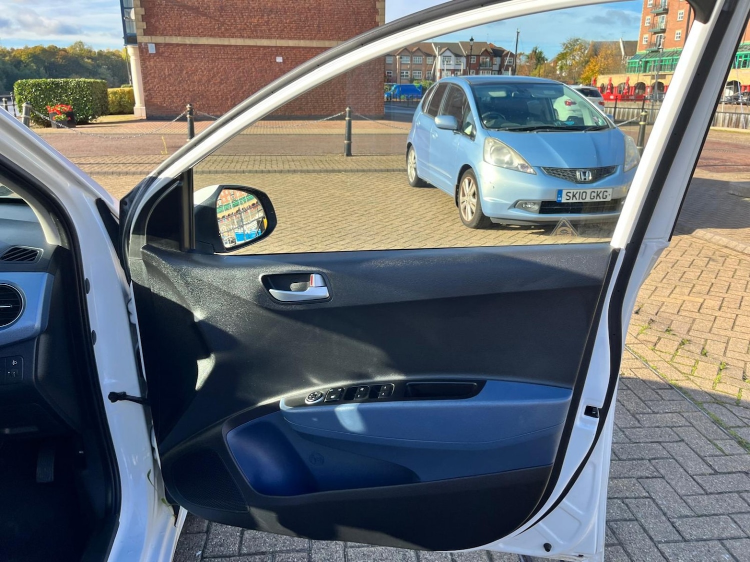 Used Hyundai i10 2016 for sale - 76769283: Photo 26