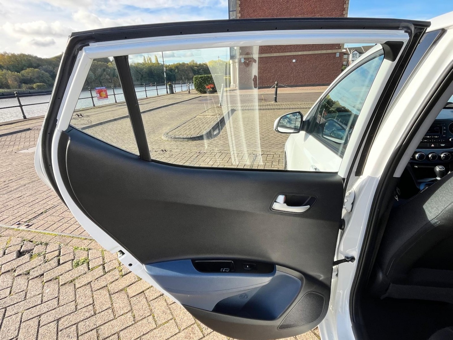 Used Hyundai i10 2016 for sale - 76769283: Photo 27