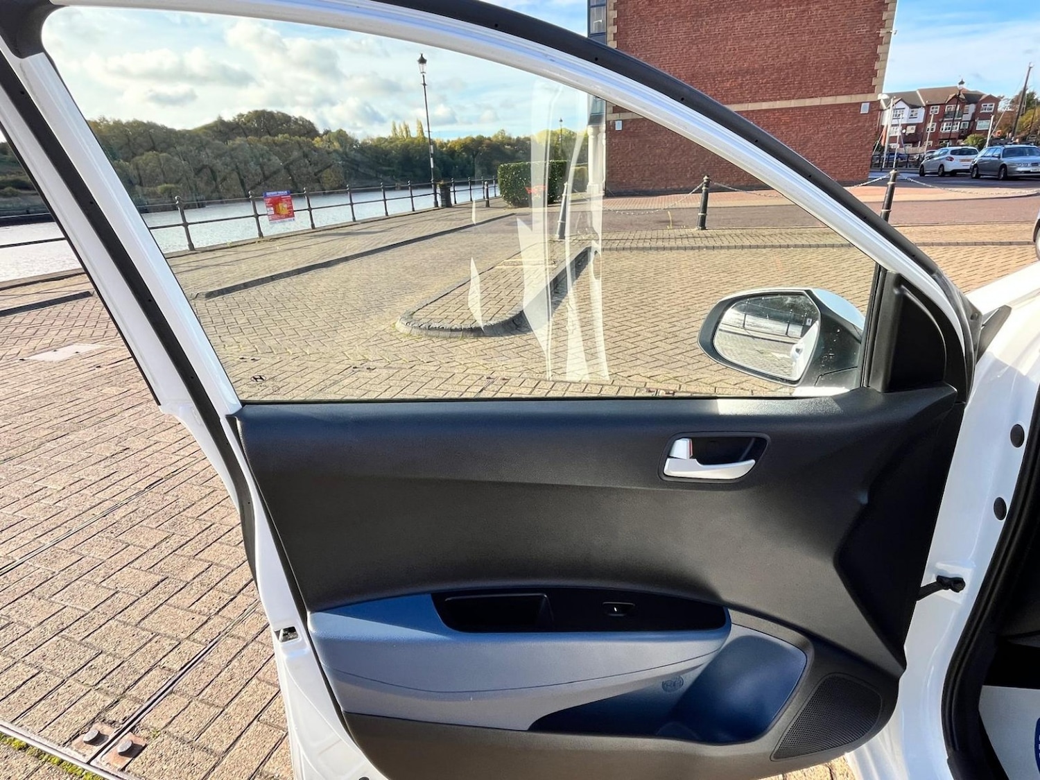 Used Hyundai i10 2016 for sale - 76769283: Photo 33