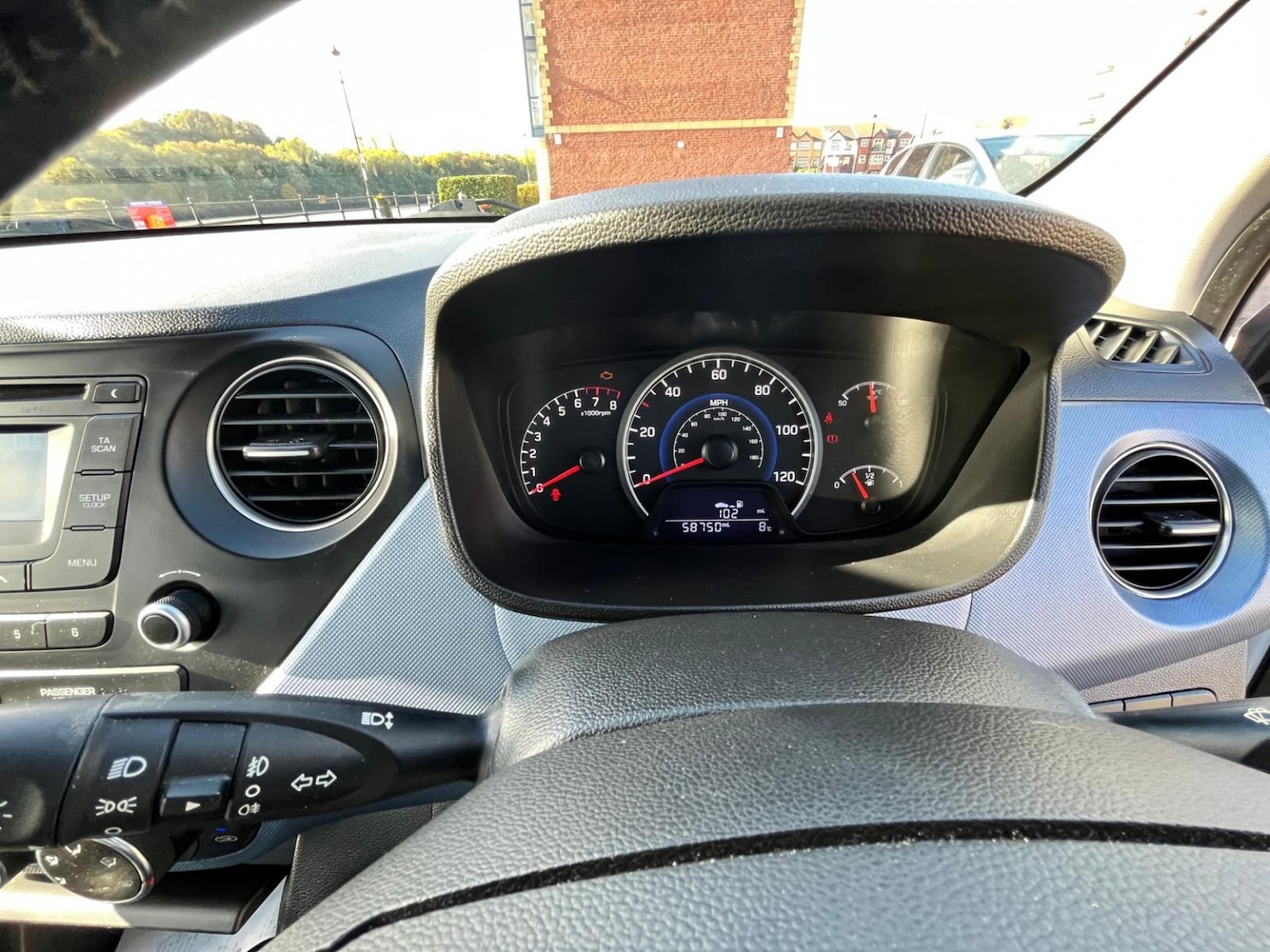 Used Hyundai i10 2016 for sale - 76769283: Photo 38