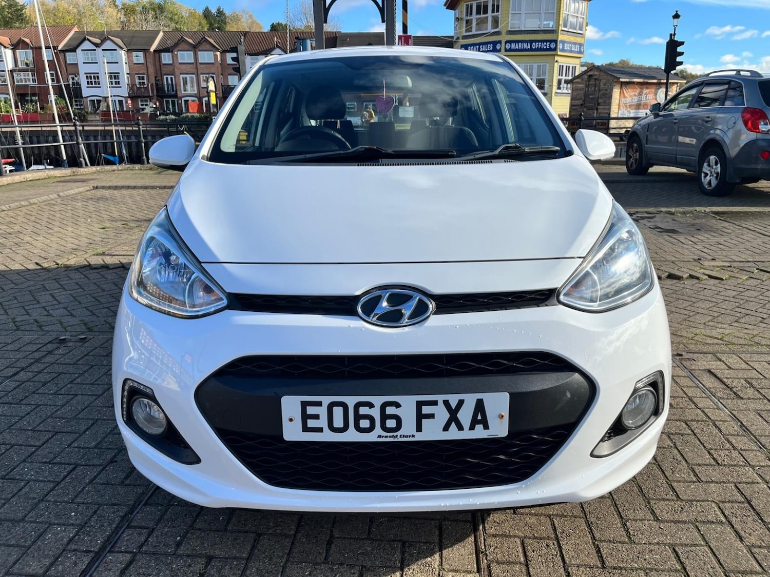 Used Hyundai i10 2016 for sale - 76769283: Photo 4
